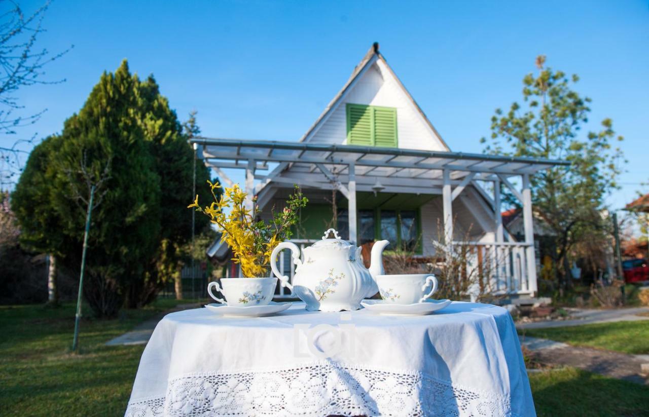 Green Chalet Hotel Veresegyhaz Ngoại thất bức ảnh